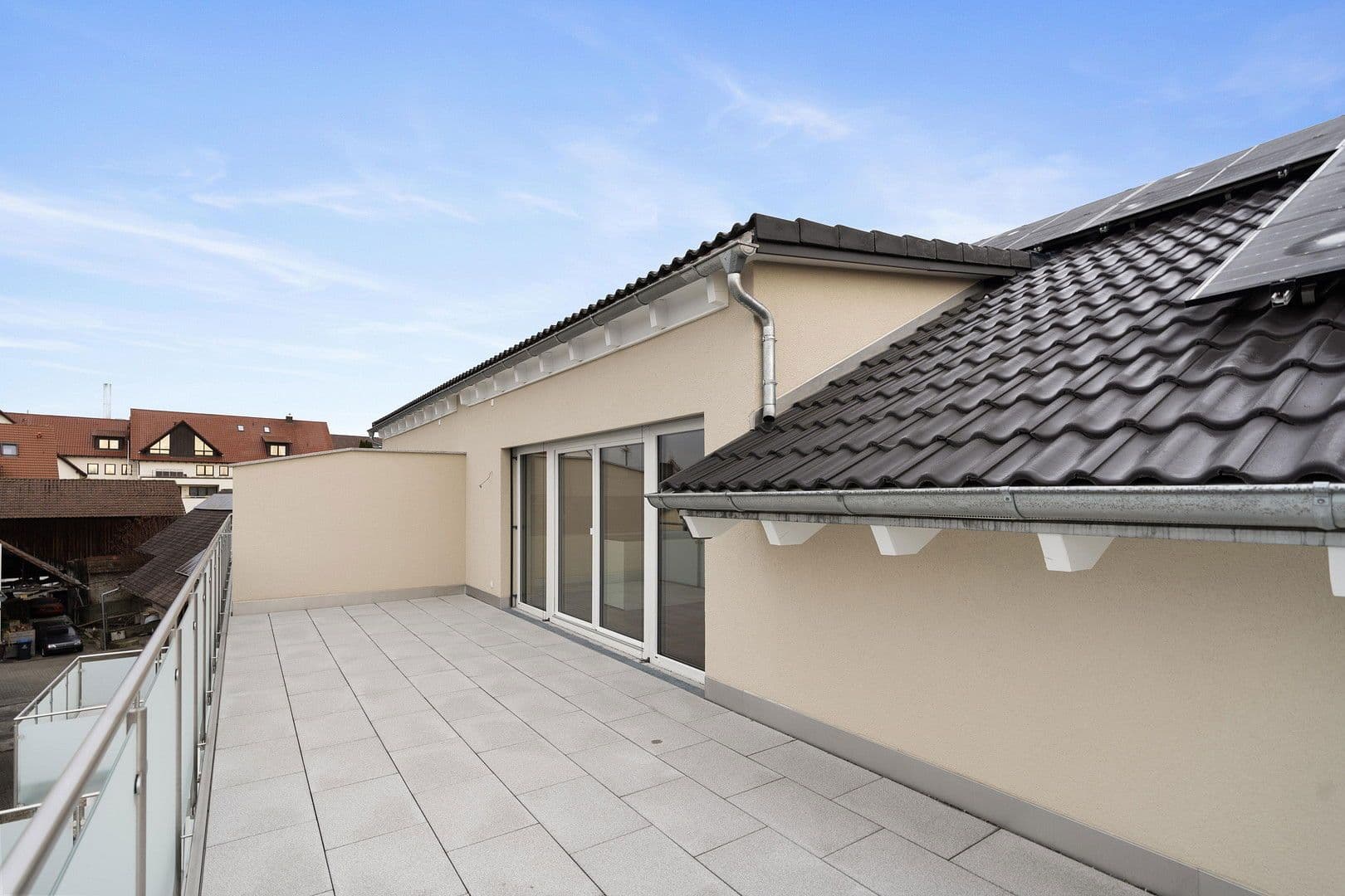 Pronájem bytu 3+kk 97 m², Untere Mühlbachstr. 9/1, Friedrichshafen, Bádensko-Württembersko Pronájem bytu 3+kk 97 m², Untere Mühlbachstr. 9/1, Friedrichshafen, Bádensko-Württembersko