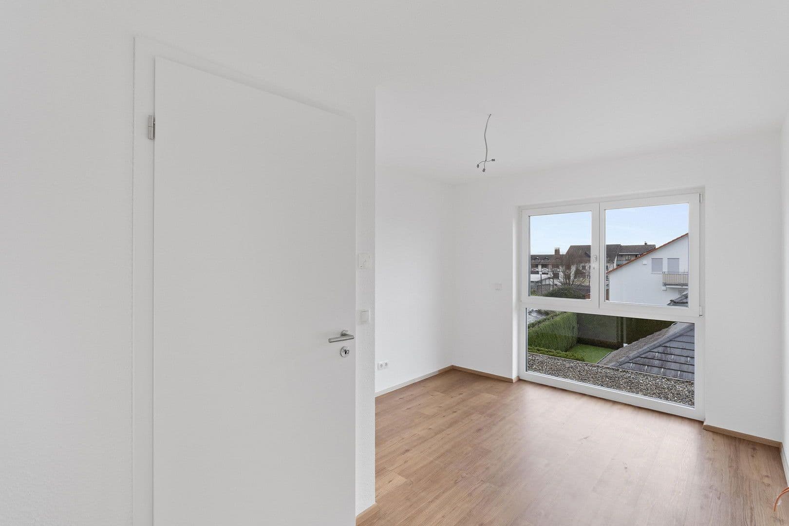 Pronájem bytu 3+kk 97 m², Untere Mühlbachstr. 9/1, Friedrichshafen, Bádensko-Württembersko Pronájem bytu 3+kk 97 m², Untere Mühlbachstr. 9/1, Friedrichshafen, Bádensko-Württembersko