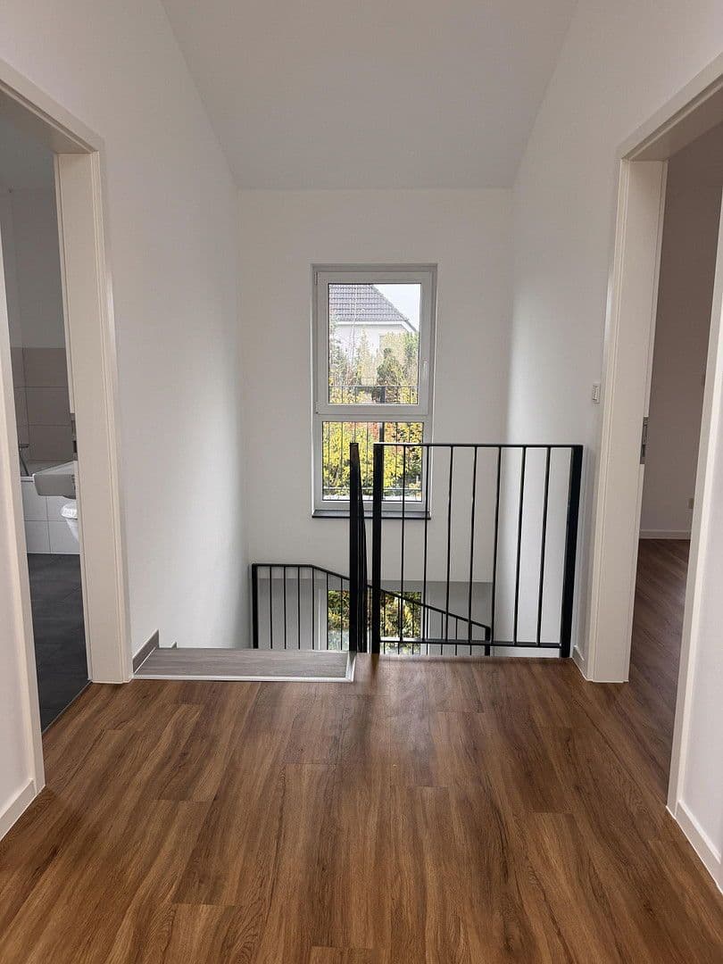 Pronájem domu 130 m², pozemek 380 m², Berlin, Berlín Pronájem domu 130 m², pozemek 380 m², Berlin, Berlín