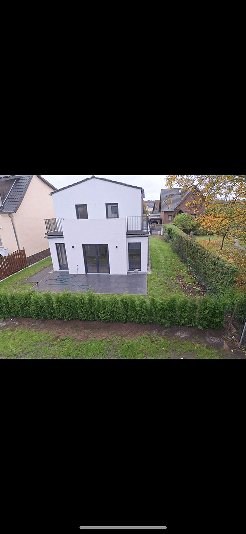 Pronájem domu 130 m², pozemek 380 m², Berlin, Berlín Pronájem domu 130 m², pozemek 380 m², Berlin, Berlín