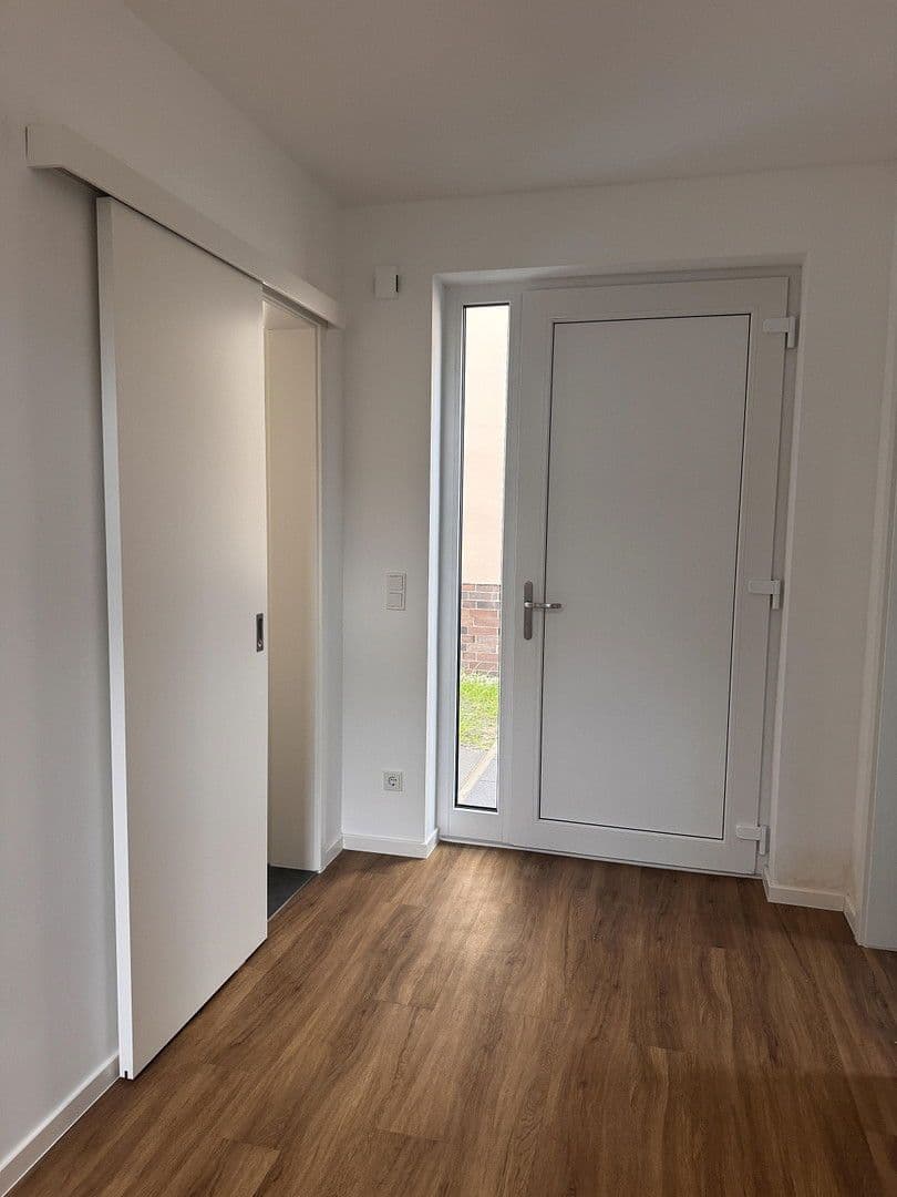 Pronájem domu 130 m², pozemek 380 m², Berlin, Berlín Pronájem domu 130 m², pozemek 380 m², Berlin, Berlín