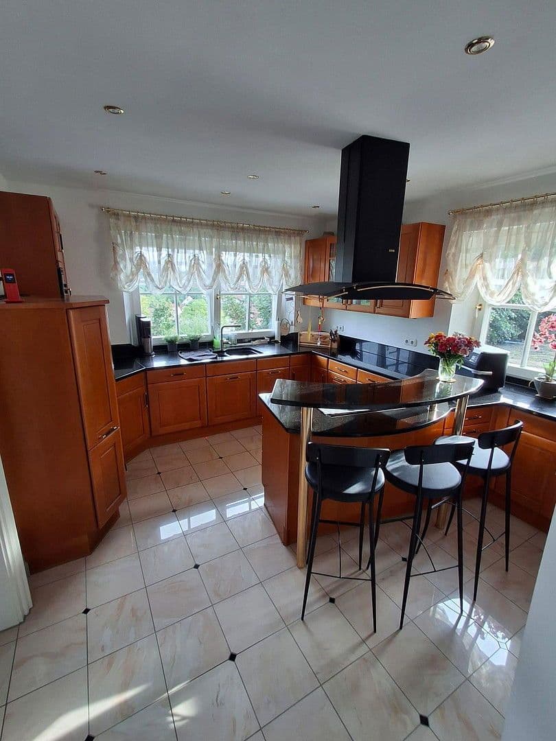 Prodej domu 218 m², pozemek 584 m², Scheyern, Bavorsko Prodej domu 218 m², pozemek 584 m², Scheyern, Bavorsko