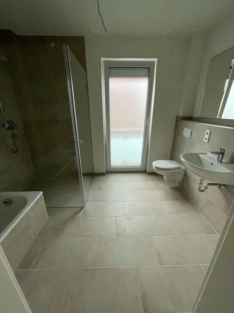 Pronájem bytu 3+1 92 m², Hinter den Höfen 2, Paderborn, Severní Porýní-Vestfálsko Pronájem bytu 3+1 92 m², Hinter den Höfen 2, Paderborn, Severní Porýní-Vestfálsko