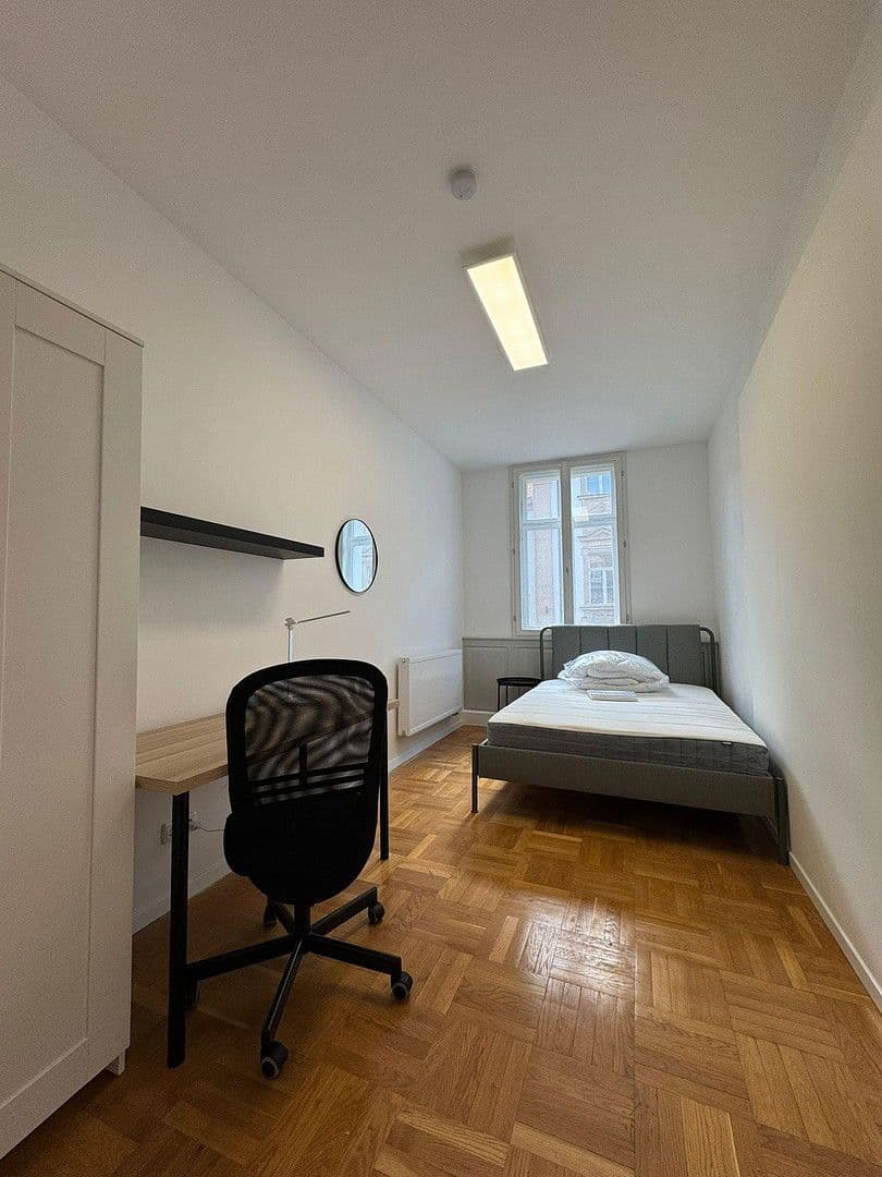Prodej bytu 5+1 105 m², Markgrafenstraße 16, Nürnberg, Bavorsko Prodej bytu 5+1 105 m², Markgrafenstraße 16, Nürnberg, Bavorsko