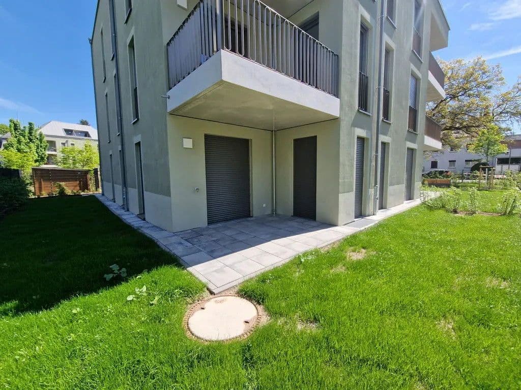 Pronájem bytu 2+1 72 m², Haeberlinstraße 40, Frankfurt am Main, Hessen Pronájem bytu 2+1 72 m², Haeberlinstraße 40, Frankfurt am Main, Hessen