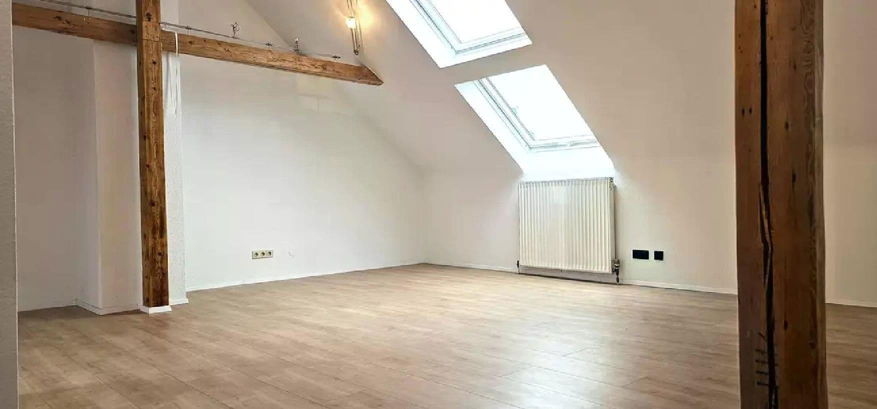 Prodej bytu 2+1 105 m², Brunhildstr. 16, Nürnberg (Mittelfr) - Südstadt, Bavorsko Prodej bytu 2+1 105 m², Brunhildstr. 16, Nürnberg (Mittelfr) - Südstadt, Bavorsko