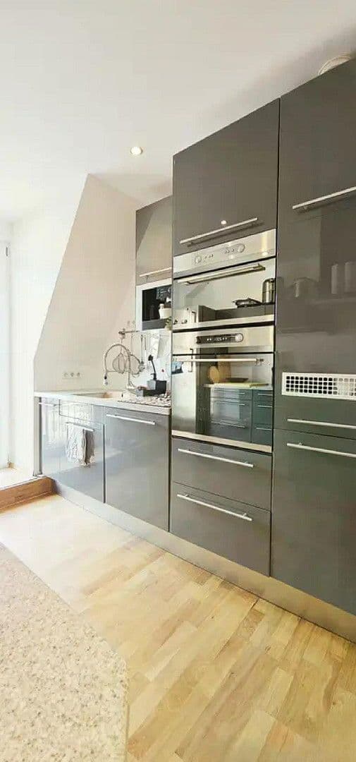 Prodej bytu 2+1 105 m², Brunhildstr. 16, Nürnberg (Mittelfr) - Südstadt, Bavorsko Prodej bytu 2+1 105 m², Brunhildstr. 16, Nürnberg (Mittelfr) - Südstadt, Bavorsko