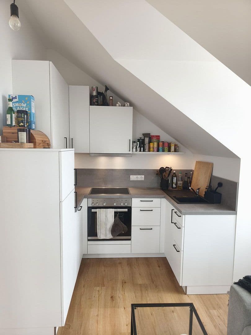 Pronájem bytu 3+1 62 m², Freisinger Strasse, Ismaning, Bavorsko Pronájem bytu 3+1 62 m², Freisinger Strasse, Ismaning, Bavorsko