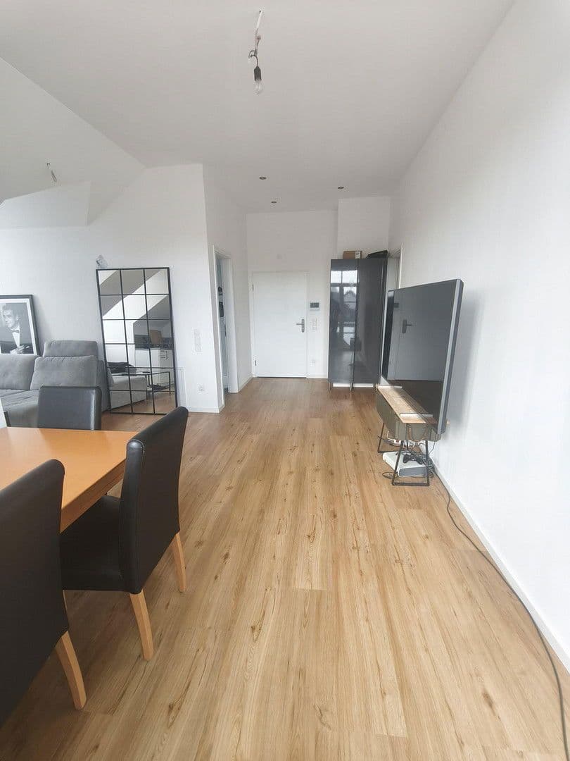 Pronájem bytu 3+1 62 m², Freisinger Strasse, Ismaning, Bavorsko Pronájem bytu 3+1 62 m², Freisinger Strasse, Ismaning, Bavorsko