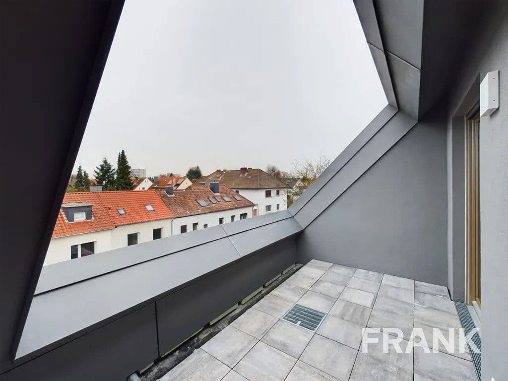 Pronájem bytu 3+1 82 m², Haeberlinstraße 38,, Frankfurt am Main, Hessen Pronájem bytu 3+1 82 m², Haeberlinstraße 38,, Frankfurt am Main, Hessen