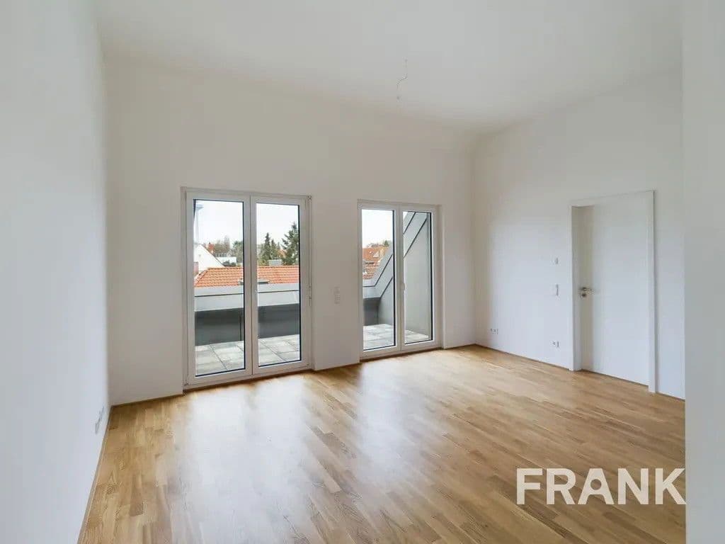 Pronájem bytu 3+1 82 m², Haeberlinstraße 38,, Frankfurt am Main, Hessen Pronájem bytu 3+1 82 m², Haeberlinstraße 38,, Frankfurt am Main, Hessen