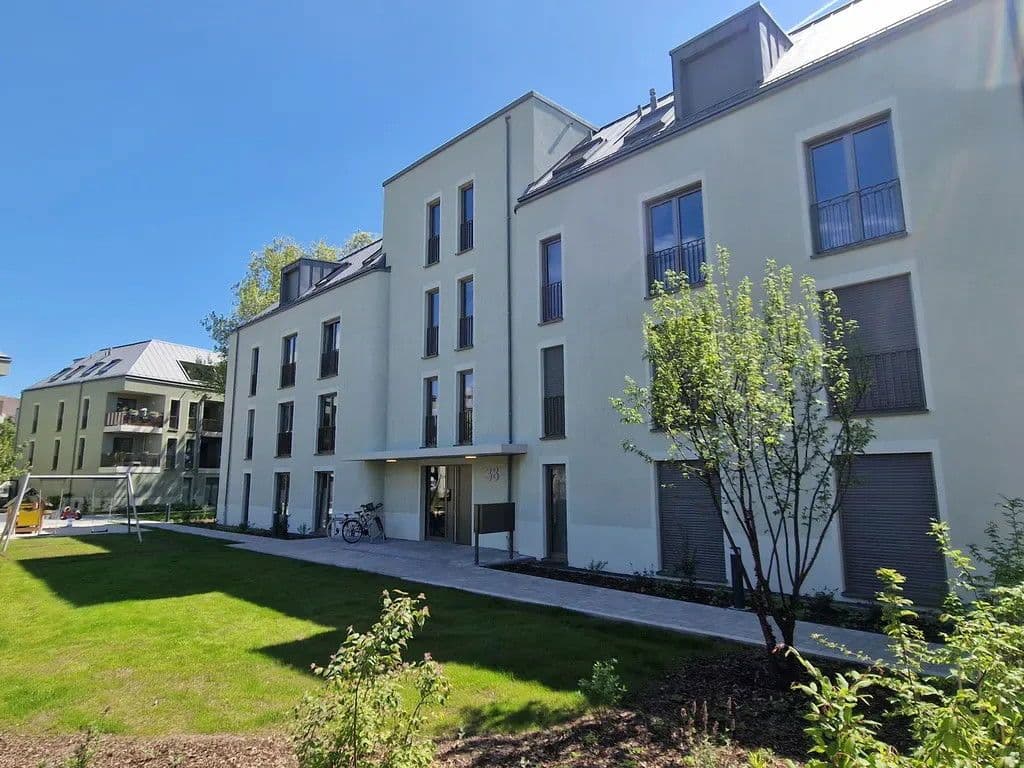 Pronájem bytu 3+1 82 m², Haeberlinstraße 38,, Frankfurt am Main, Hessen Pronájem bytu 3+1 82 m², Haeberlinstraße 38,, Frankfurt am Main, Hessen