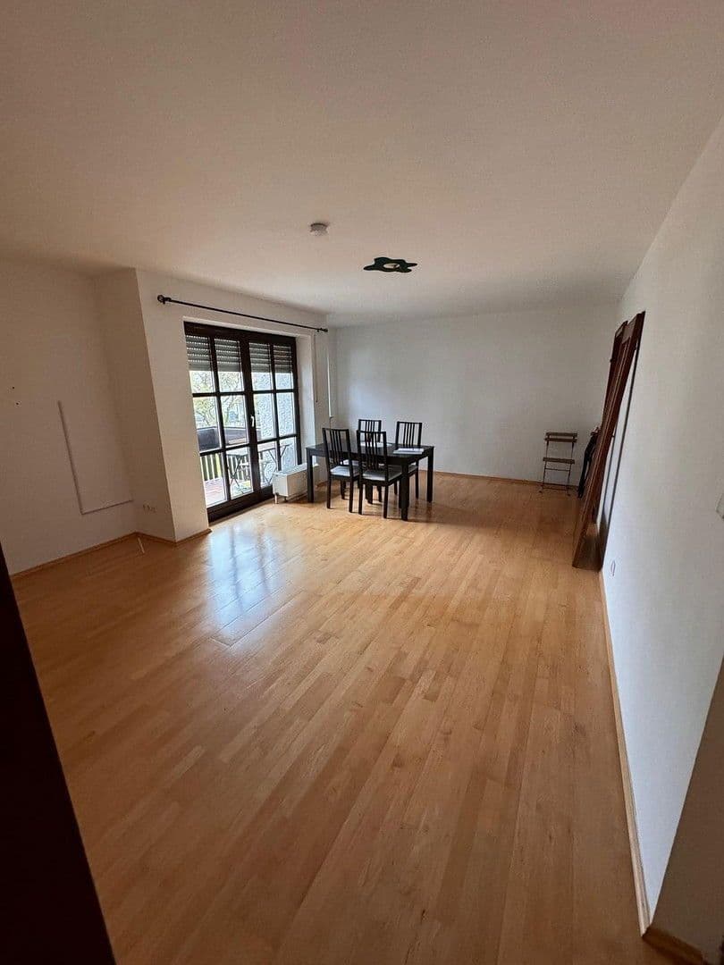 Pronájem bytu 2+1 44 m², Humboldtweg 1, Neufahrn, Bavorsko Pronájem bytu 2+1 44 m², Humboldtweg 1, Neufahrn, Bavorsko