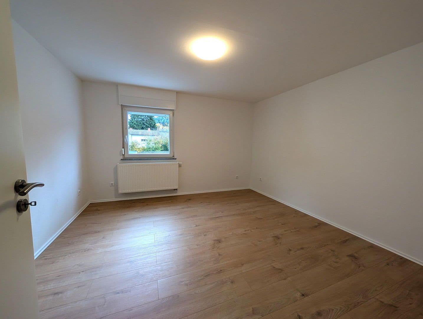 Pronájem bytu 3+1 55 m², Kaiserslautern, Porýní-Falc Pronájem bytu 3+1 55 m², Kaiserslautern, Porýní-Falc