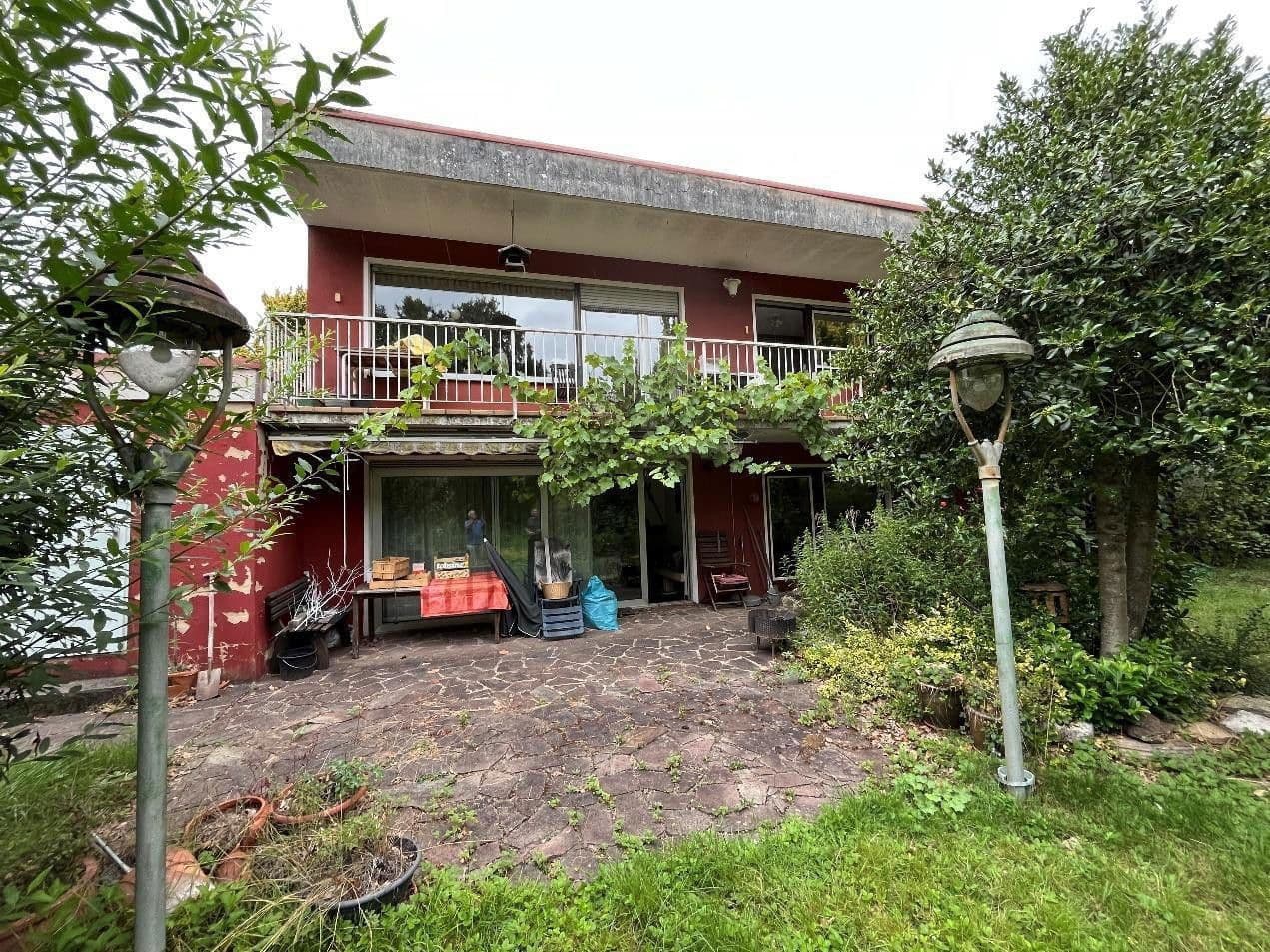 Prodej domu 230 m², pozemek 992 m², Willi-Graf-Straße 5, Sankt Ingbert, Země Sársko Prodej domu 230 m², pozemek 992 m², Willi-Graf-Straße 5, Sankt Ingbert, Země Sársko