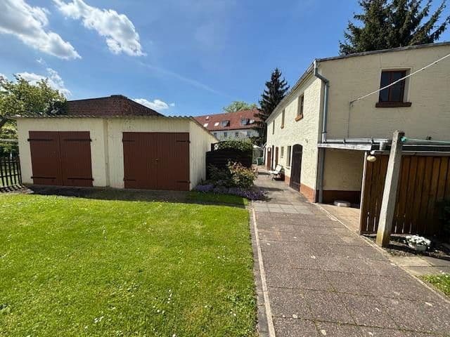 Prodej domu 189 m², pozemek 800 m², Karl-Bartelmann-Straße 14, Böhlen, Sasko Prodej domu 189 m², pozemek 800 m², Karl-Bartelmann-Straße 14, Böhlen, Sasko