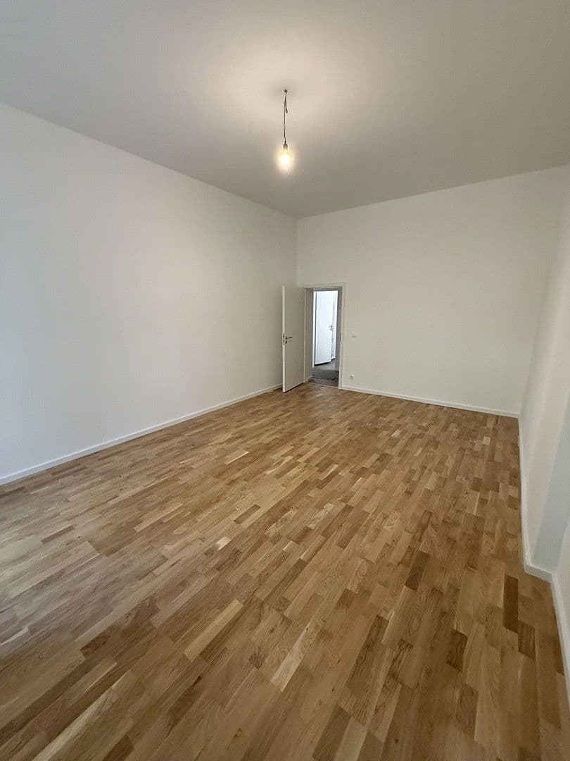 Pronájem bytu 3+1 100 m², Schlieperstraße 74, Berlin, Berlín Pronájem bytu 3+1 100 m², Schlieperstraße 74, Berlin, Berlín