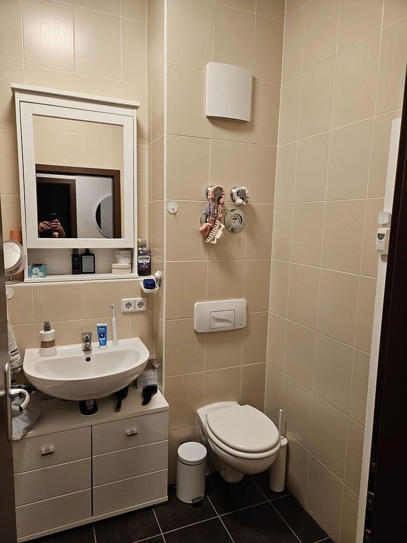 Pronájem bytu 1+1 33 m², Taubestraße 17, Leipzig, Sasko Pronájem bytu 1+1 33 m², Taubestraße 17, Leipzig, Sasko