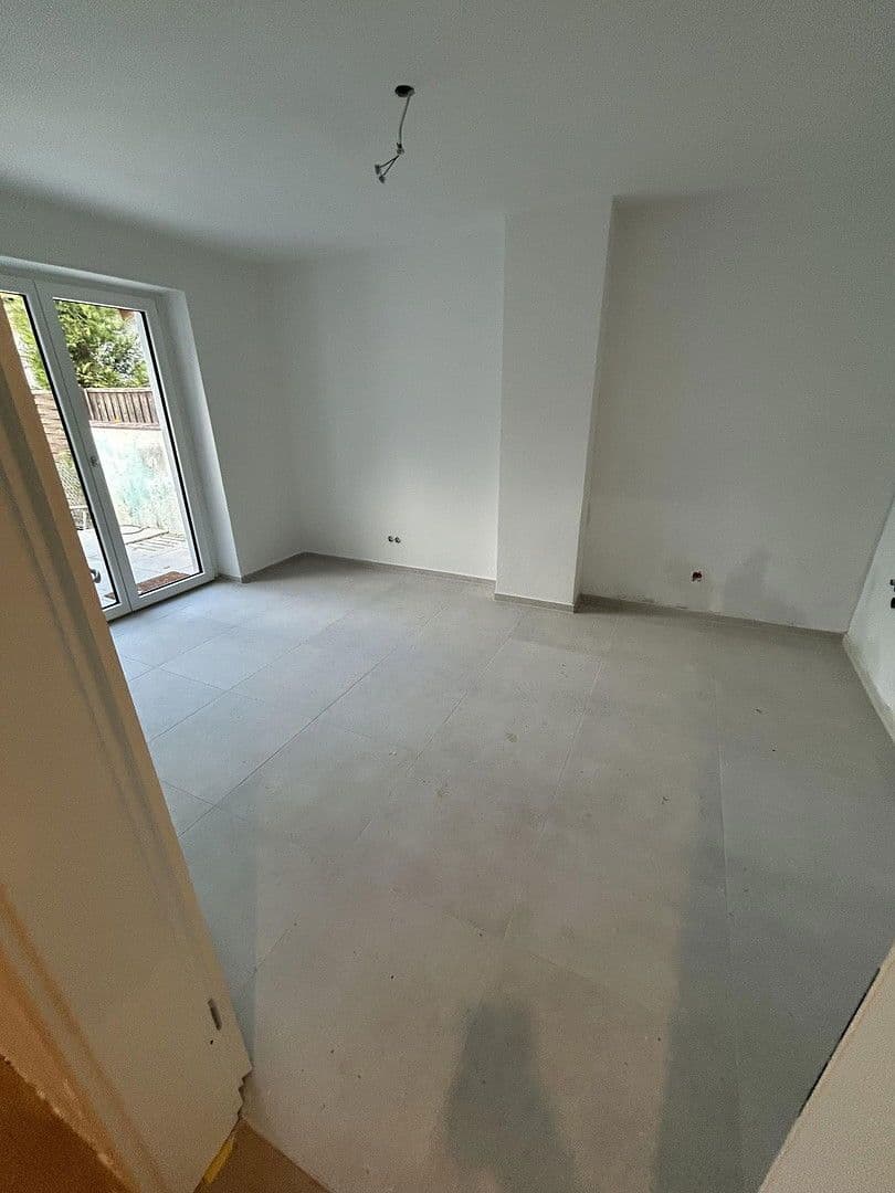 Prodej domu 150 m², pozemek 521 m², Baierbrunn, Bavorsko Prodej domu 150 m², pozemek 521 m², Baierbrunn, Bavorsko