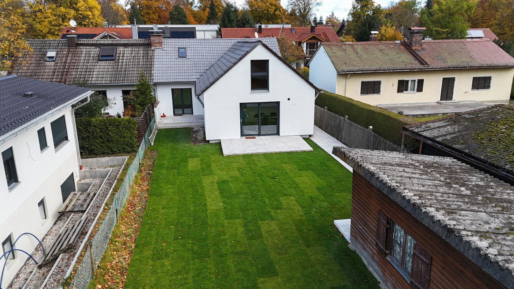 Prodej domu 150 m², pozemek 521 m², Siedlerstraße 4, Baierbrunn, Bavorsko Prodej domu 150 m², pozemek 521 m², Siedlerstraße 4, Baierbrunn, Bavorsko