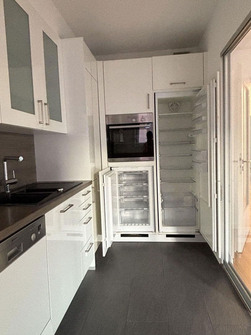 Prodej bytu 4+1 111 m², Frankfurt am Main, Hessen Prodej bytu 4+1 111 m², Frankfurt am Main, Hessen