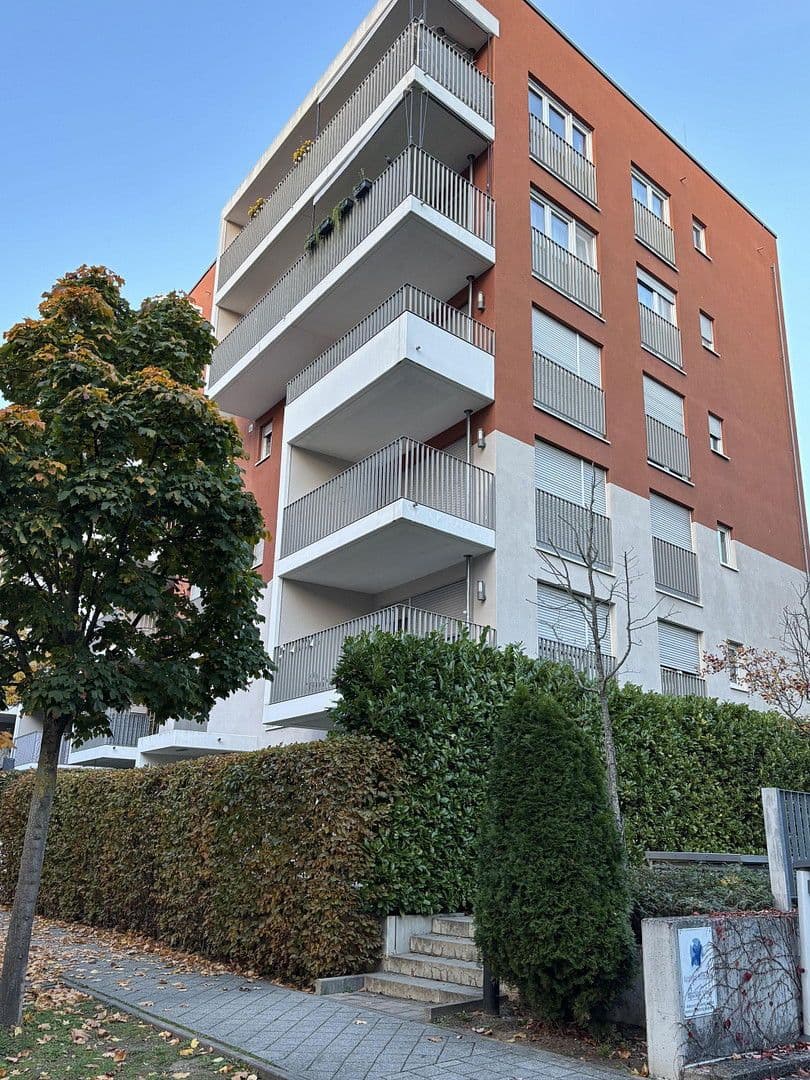 Prodej bytu 4+1 111 m², Frankfurt am Main, Hessen Prodej bytu 4+1 111 m², Frankfurt am Main, Hessen