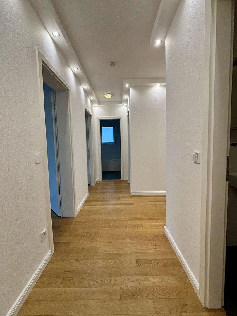 Prodej bytu 4+1 111 m², Frankfurt am Main, Hessen Prodej bytu 4+1 111 m², Frankfurt am Main, Hessen