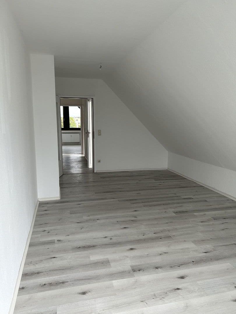 Pronájem bytu 2+1 41 m², Goldbachstraße 17, Nürnberg, Bavorsko Pronájem bytu 2+1 41 m², Goldbachstraße 17, Nürnberg, Bavorsko