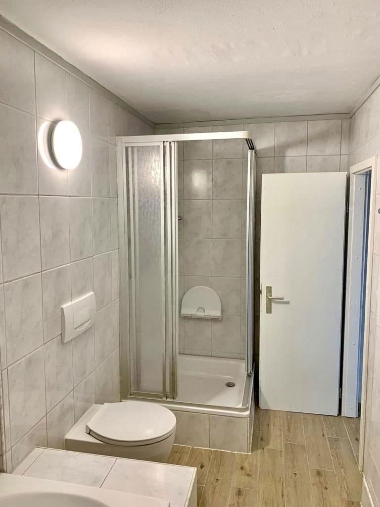 Pronájem bytu 1+kk 45 m², Königswinter, Severní Porýní-Vestfálsko Pronájem bytu 1+kk 45 m², Königswinter, Severní Porýní-Vestfálsko