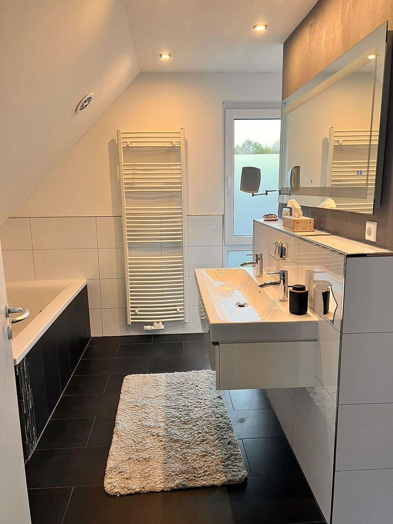 Prodej domu 155 m², pozemek 474 m², Dortmund, Severní Porýní-Vestfálsko Prodej domu 155 m², pozemek 474 m², Dortmund, Severní Porýní-Vestfálsko