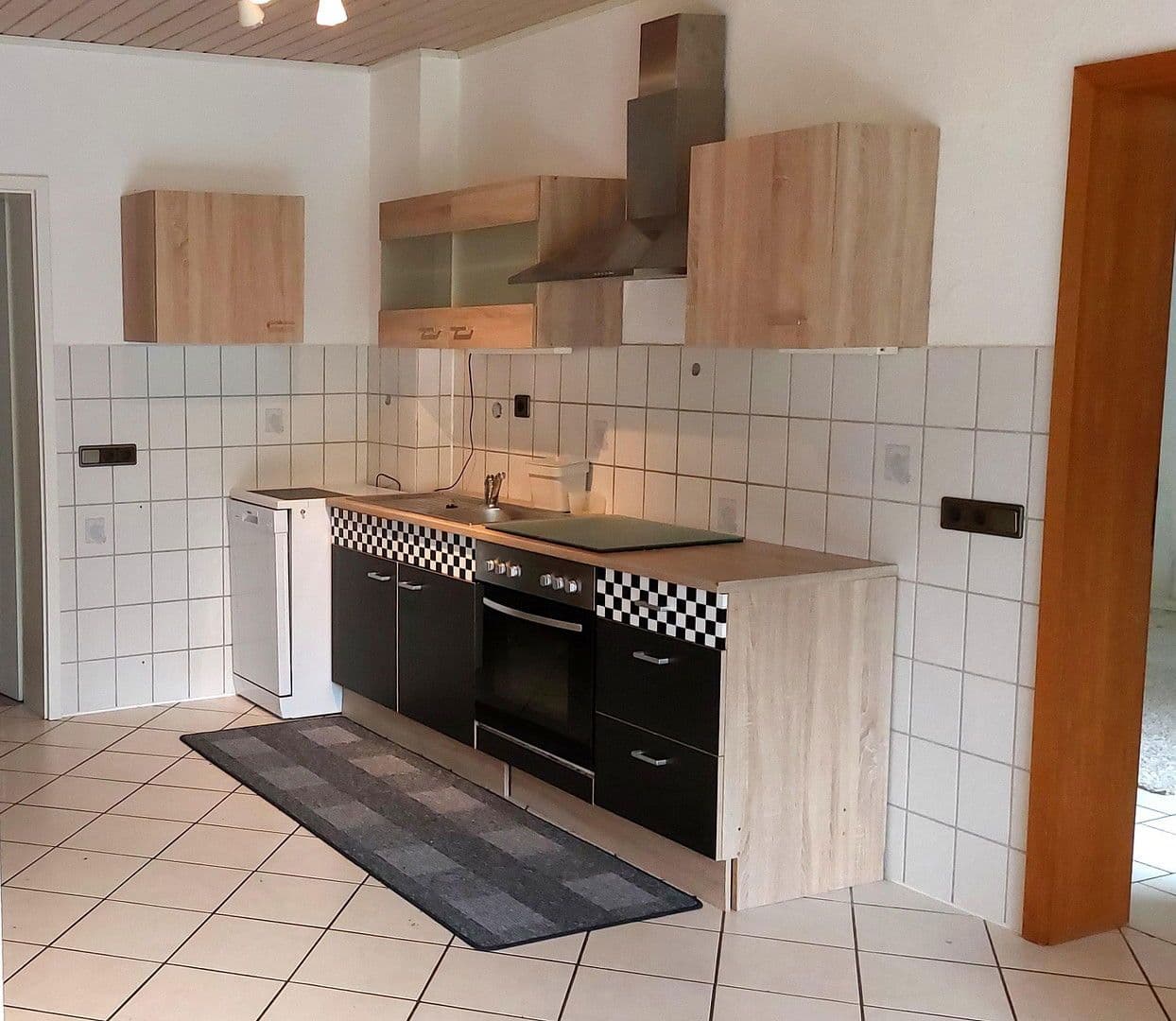 Pronájem bytu 2+1 61 m², Brodenbach, Porýní-Falc Pronájem bytu 2+1 61 m², Brodenbach, Porýní-Falc