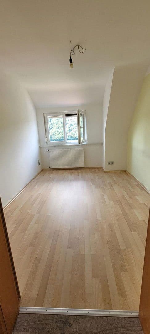 Prodej domu 94 m², pozemek 466 m², Gemünden am Main, Bavorsko Prodej domu 94 m², pozemek 466 m², Gemünden am Main, Bavorsko