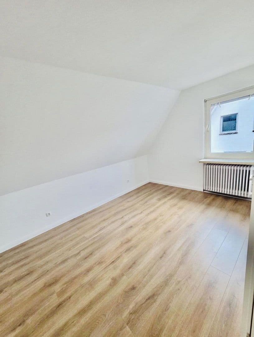 Pronájem bytu 3+1 92 m², Moorweg 5, Gifhorn, Dolní Sasko Pronájem bytu 3+1 92 m², Moorweg 5, Gifhorn, Dolní Sasko