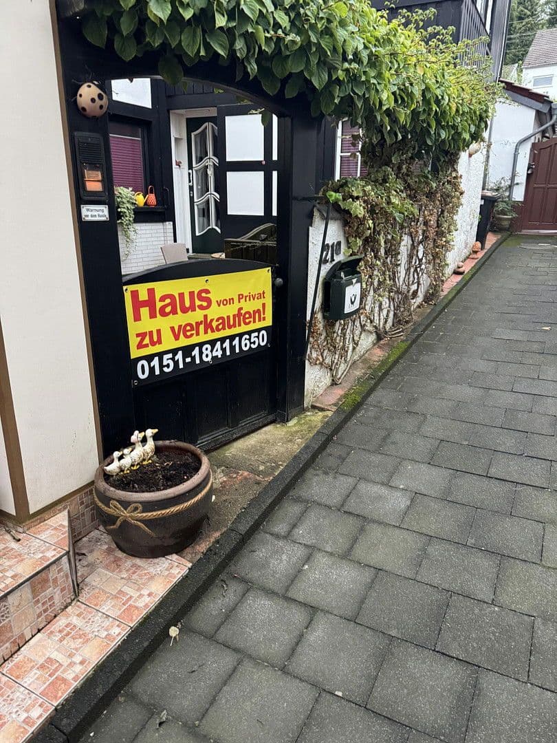 Prodej domu 170 m², pozemek 100 m², Holzweg 21a, Remagen, Porýní-Falc Prodej domu 170 m², pozemek 100 m², Holzweg 21a, Remagen, Porýní-Falc