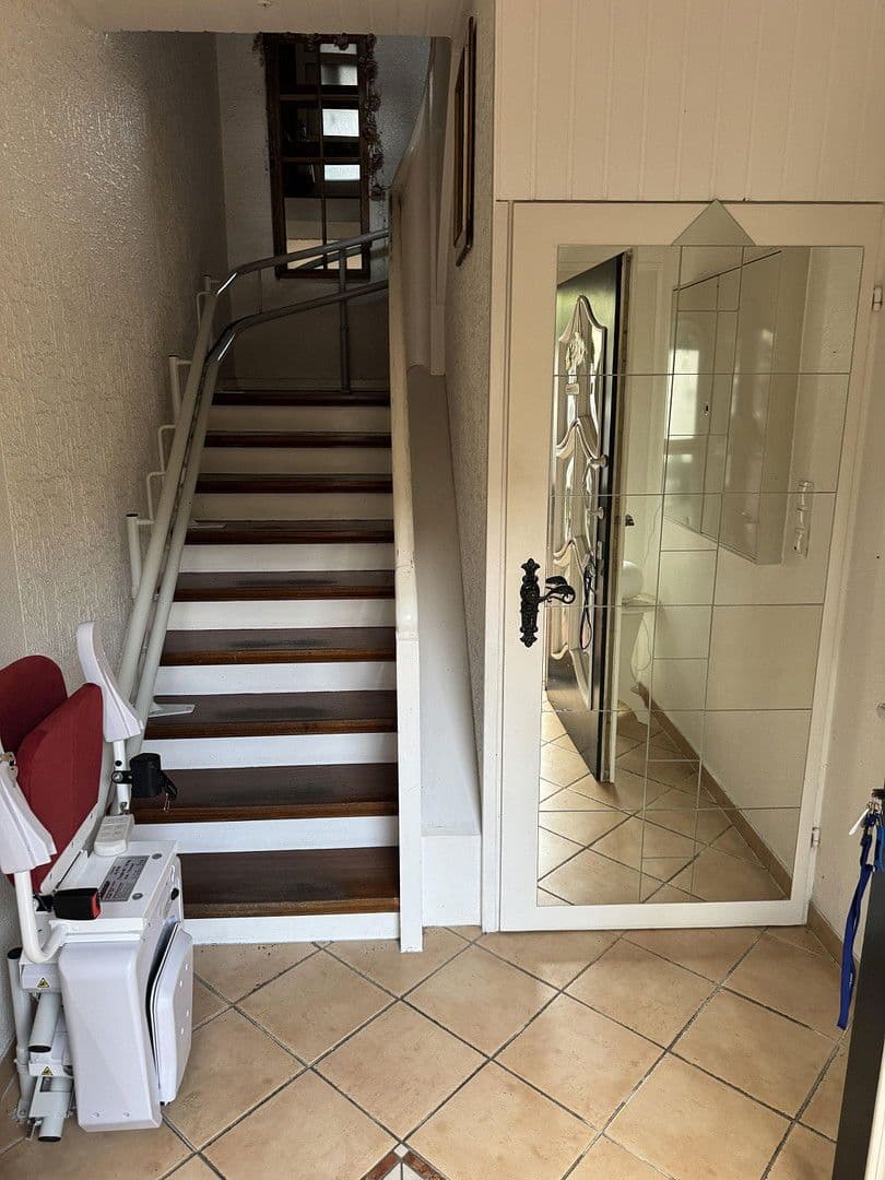 Prodej domu 170 m², pozemek 100 m², Holzweg 21a, Remagen, Porýní-Falc Prodej domu 170 m², pozemek 100 m², Holzweg 21a, Remagen, Porýní-Falc