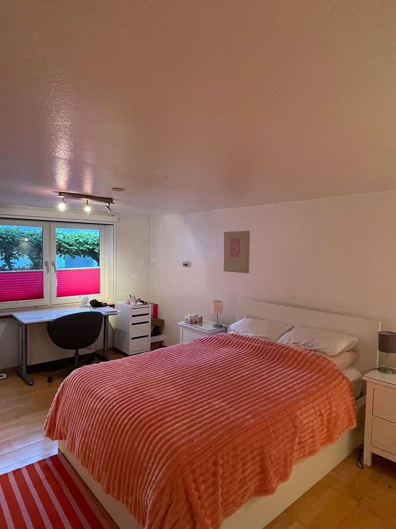 Prodej domu 170 m², pozemek 100 m², Holzweg 21a, Remagen, Porýní-Falc Prodej domu 170 m², pozemek 100 m², Holzweg 21a, Remagen, Porýní-Falc