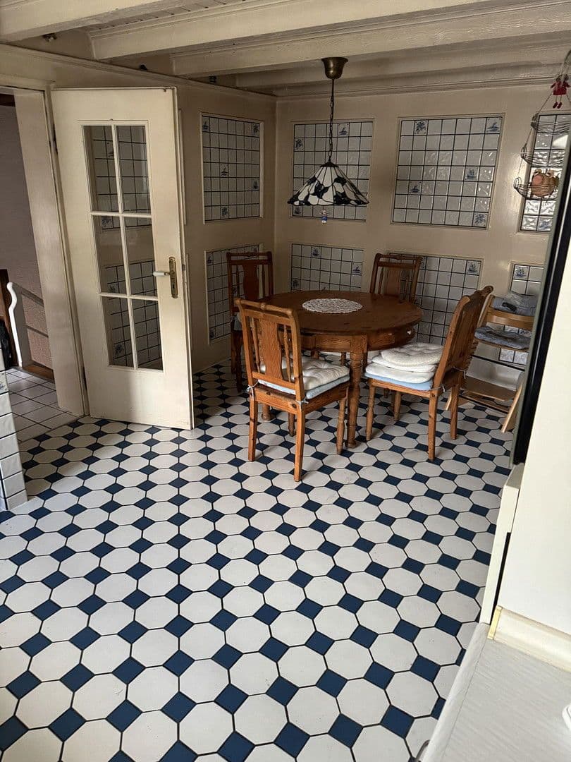 Prodej domu 170 m², pozemek 100 m², Holzweg 21a, Remagen, Porýní-Falc Prodej domu 170 m², pozemek 100 m², Holzweg 21a, Remagen, Porýní-Falc