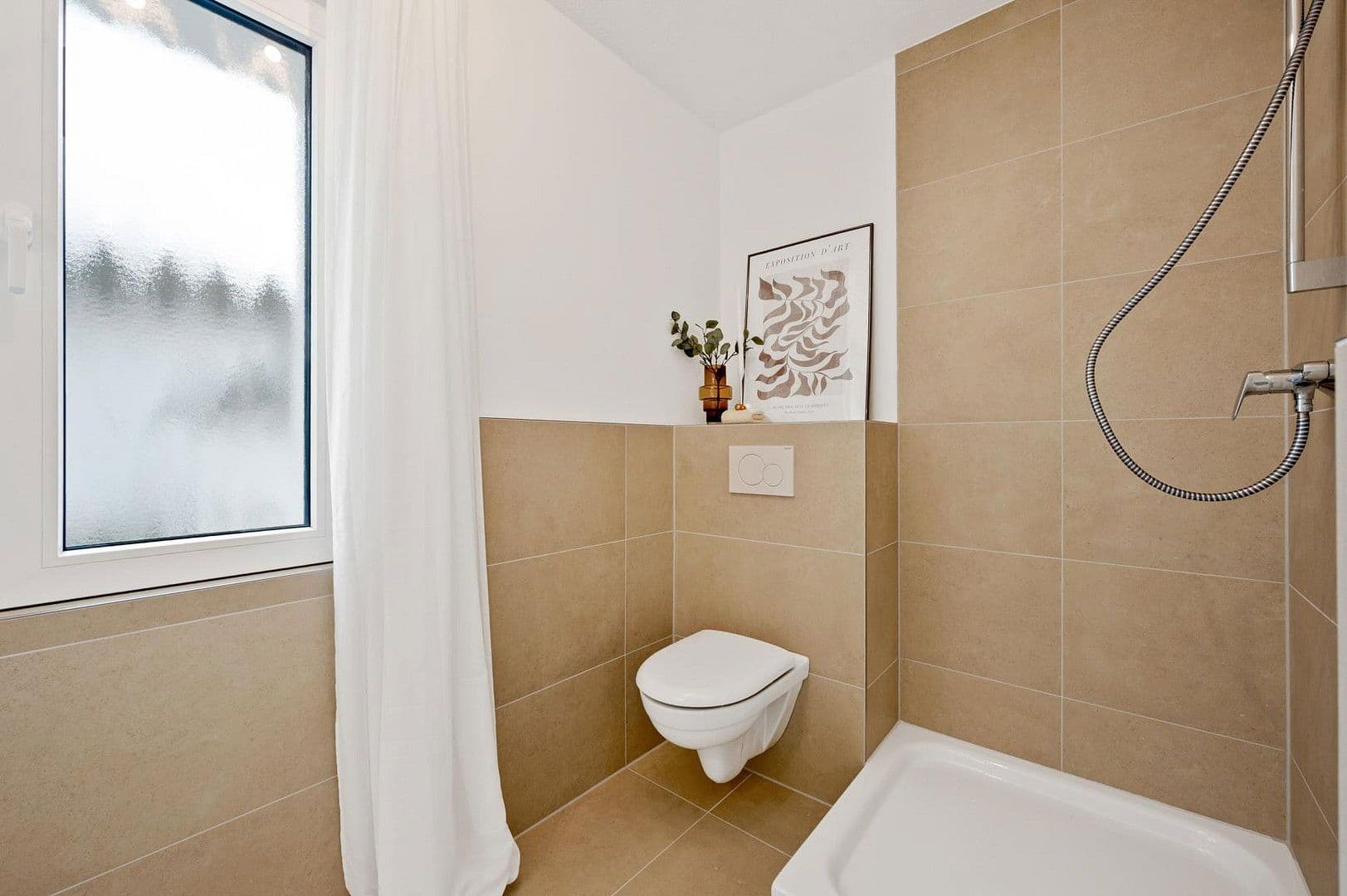 Prodej domu 105 m², pozemek 480 m², Wiesbaden, Hessen Prodej domu 105 m², pozemek 480 m², Wiesbaden, Hessen