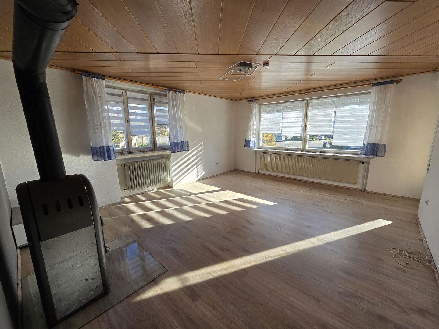 Pronájem domu 102 m², pozemek 404 m², Allmendingen, Bádensko-Württembersko Pronájem domu 102 m², pozemek 404 m², Allmendingen, Bádensko-Württembersko