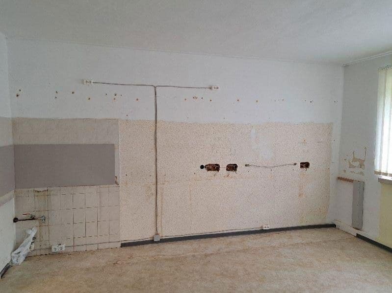 Prodej nebytového prostoru 9.480 m², Auerbacher Straße 24, Gornsdorf, Sasko Prodej nebytového prostoru 9.480 m², Auerbacher Straße 24, Gornsdorf, Sasko