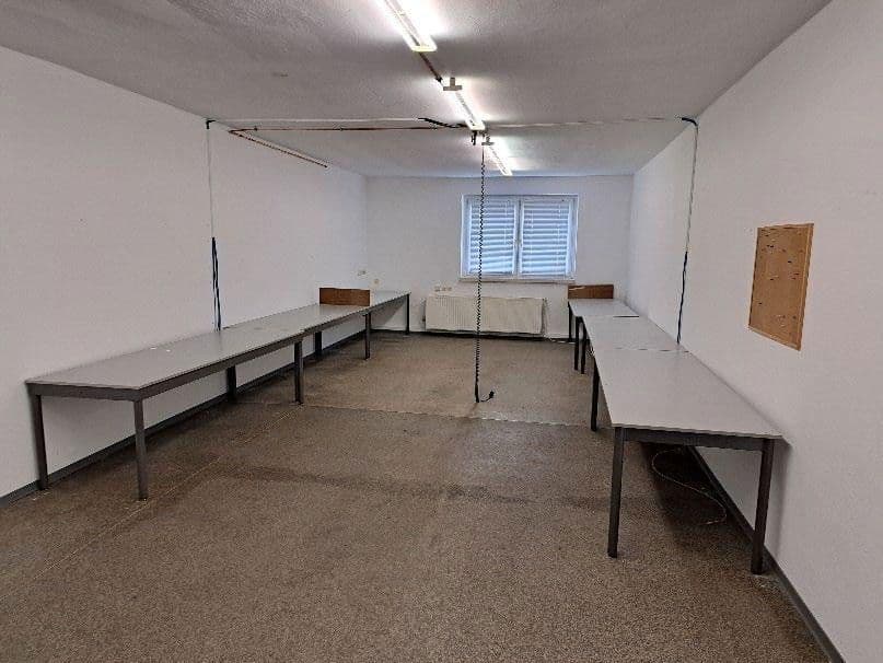 Prodej nebytového prostoru 9.480 m², Auerbacher Straße 24, Gornsdorf, Sasko Prodej nebytového prostoru 9.480 m², Auerbacher Straße 24, Gornsdorf, Sasko