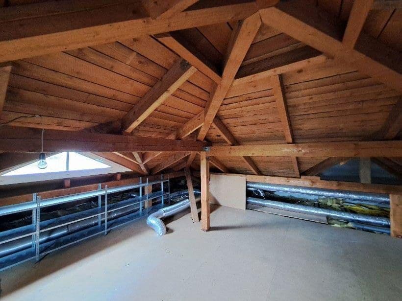 Prodej nebytového prostoru 9.480 m², Auerbacher Straße 24, Gornsdorf, Sasko Prodej nebytového prostoru 9.480 m², Auerbacher Straße 24, Gornsdorf, Sasko