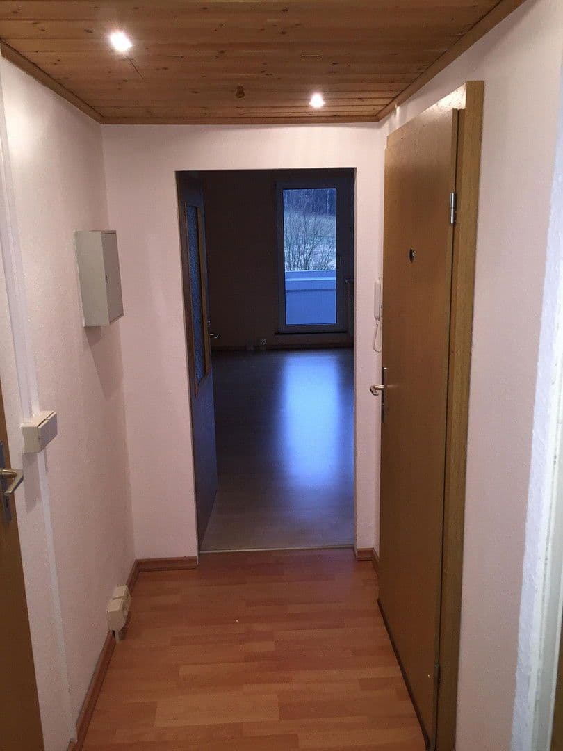 Pronájem bytu 3+1 55 m², Mozartstrasse 25, Lößnitz, Sasko Pronájem bytu 3+1 55 m², Mozartstrasse 25, Lößnitz, Sasko