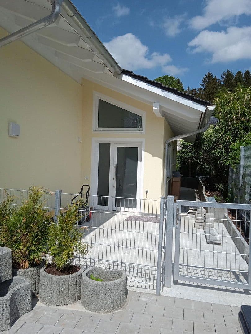 Pronájem bytu 1+kk 50 m², Grabenstätt, Bavorsko Pronájem bytu 1+kk 50 m², Grabenstätt, Bavorsko