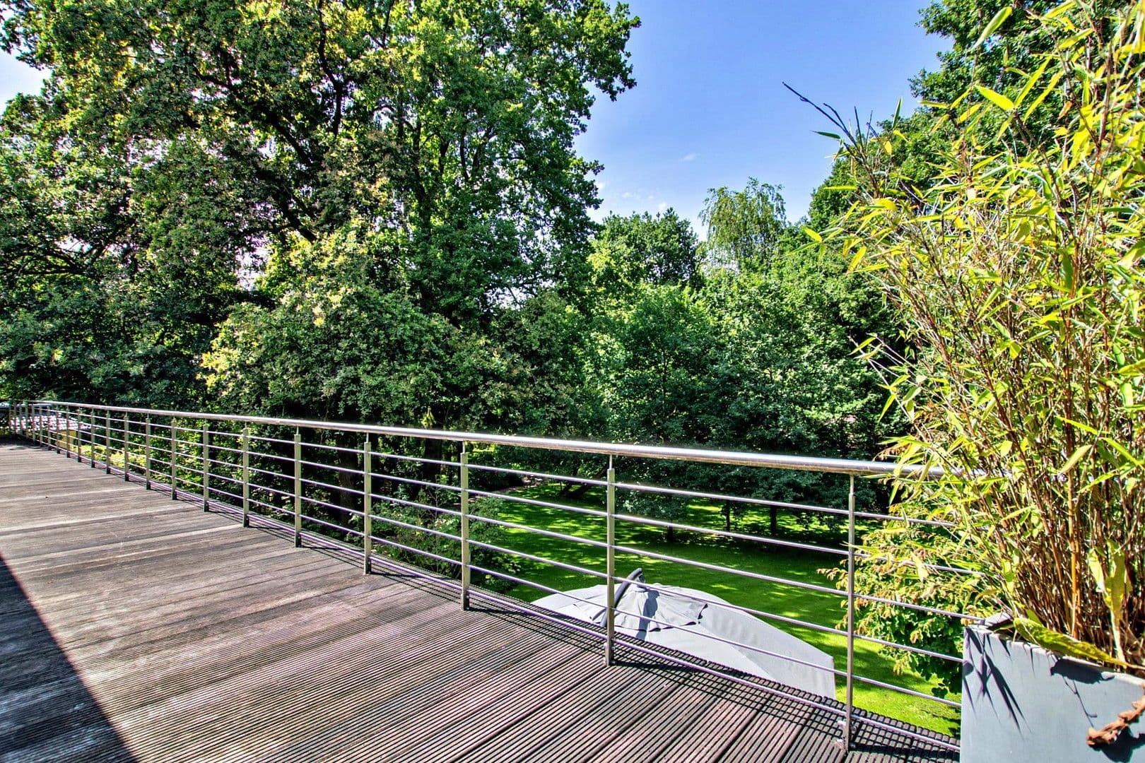 Prodej domu 384 m², pozemek 3.935 m², Wildeshausen, Dolní Sasko Prodej domu 384 m², pozemek 3.935 m², Wildeshausen, Dolní Sasko