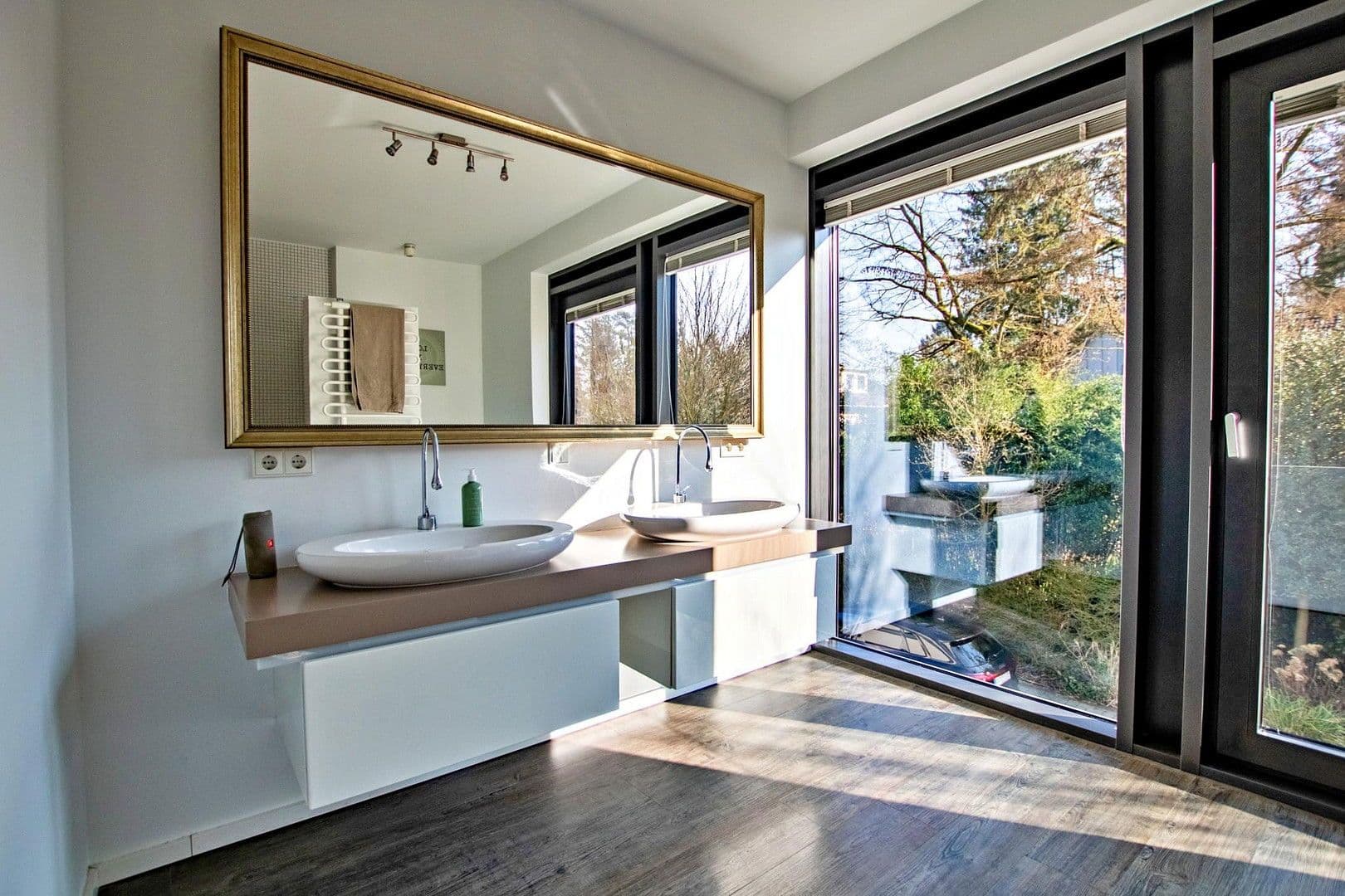 Prodej domu 384 m², pozemek 3.935 m², Wildeshausen, Dolní Sasko Prodej domu 384 m², pozemek 3.935 m², Wildeshausen, Dolní Sasko