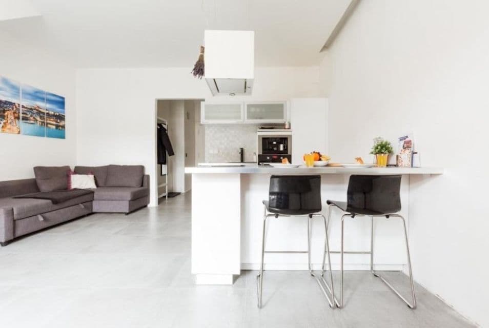 Pronájem bytu 2+kk 87 m², Holandská, Praha, Praha Pronájem bytu 2+kk 87 m², Holandská, Praha, Praha