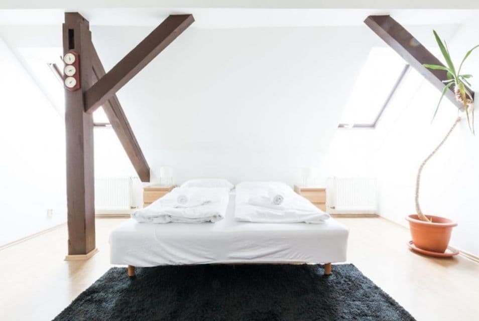 Pronájem bytu 2+kk 87 m², Holandská, Praha, Praha Pronájem bytu 2+kk 87 m², Holandská, Praha, Praha