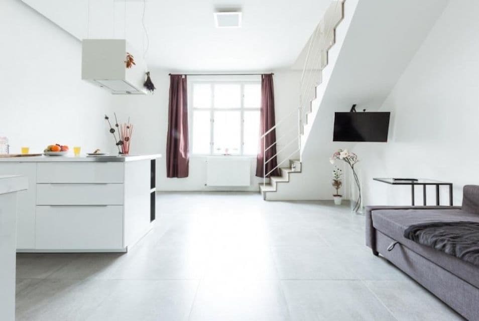 Pronájem bytu 2+kk 87 m², Holandská, Praha, Praha Pronájem bytu 2+kk 87 m², Holandská, Praha, Praha