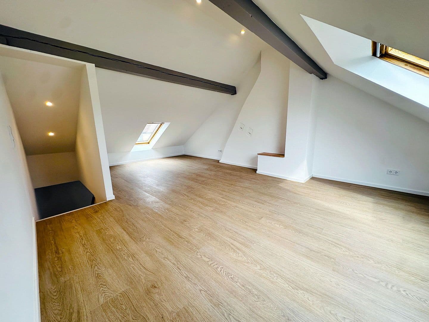 Prodej domu 94 m², pozemek 185 m², Braunschweig, Dolní Sasko Prodej domu 94 m², pozemek 185 m², Braunschweig, Dolní Sasko